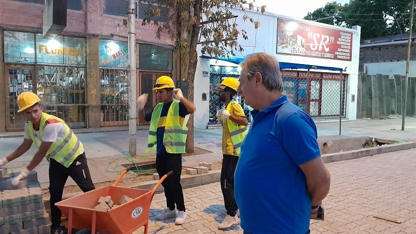 Félix recorrió obras aledañas a ex Terminal