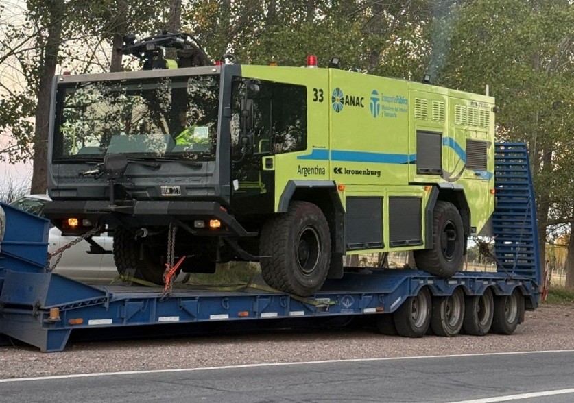 Llegó la Autobomba al Aeropuerto Santiago Germanó