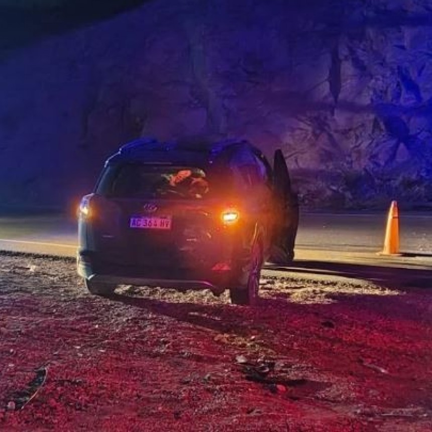 Chocaron dos Toyotas en el Mirador de la Cuesta R144