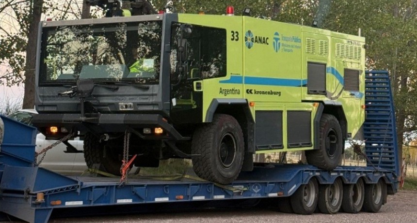 Llegó la Autobomba al Aeropuerto Santiago Germanó