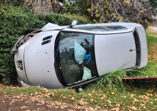Volcó un auto en Las Paredes