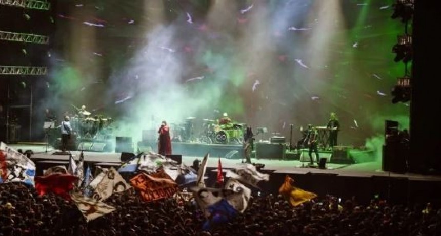 Los Piojos: Más de 20 mil almas vibraron con su música