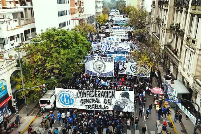 Derecho a huelga: la Justicia suspendió el DNU de Milei