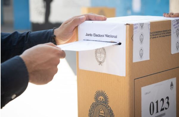  Elecciones: Ya hay intención de voto para algunos ciudadanos