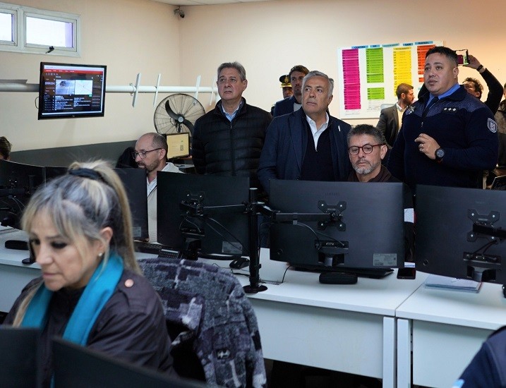Félix, Cornejo y Casado asistieron a la presentación del sistema anillos de seguridad en el CEO Local