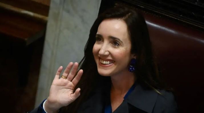 La vicepresidenta Victoria Villarruel trabaja lejos de  Milei