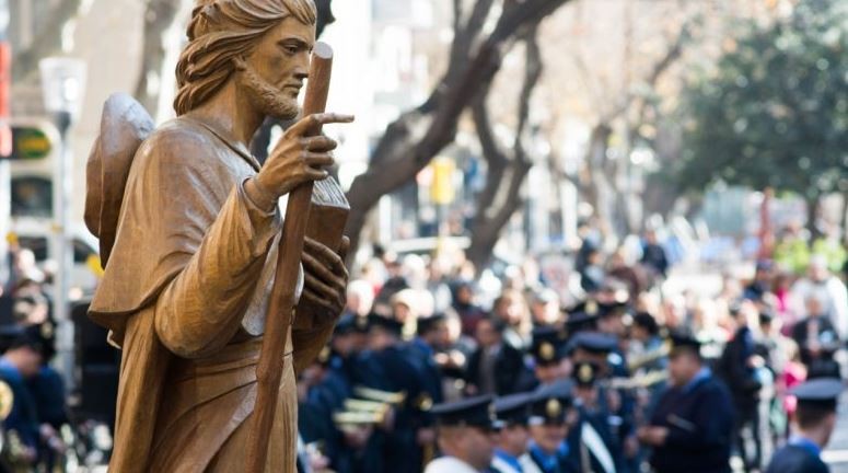 Santo Patrono Santiago: así funcionará el comercio mendocino en el feriado de este viernes