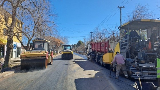 Asfaltan Corredor Urquiza/Comodoro Pi entre General Paz e Italia